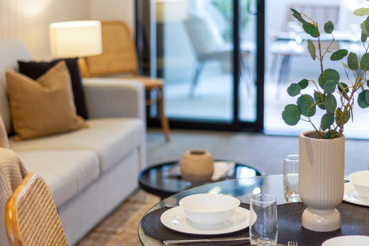 In The Heart Of It All: 2 Bed Cbd Townhouse Christchurch Bagian luar foto