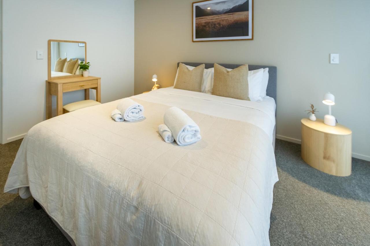In The Heart Of It All: 2 Bed Cbd Townhouse Christchurch Bagian luar foto