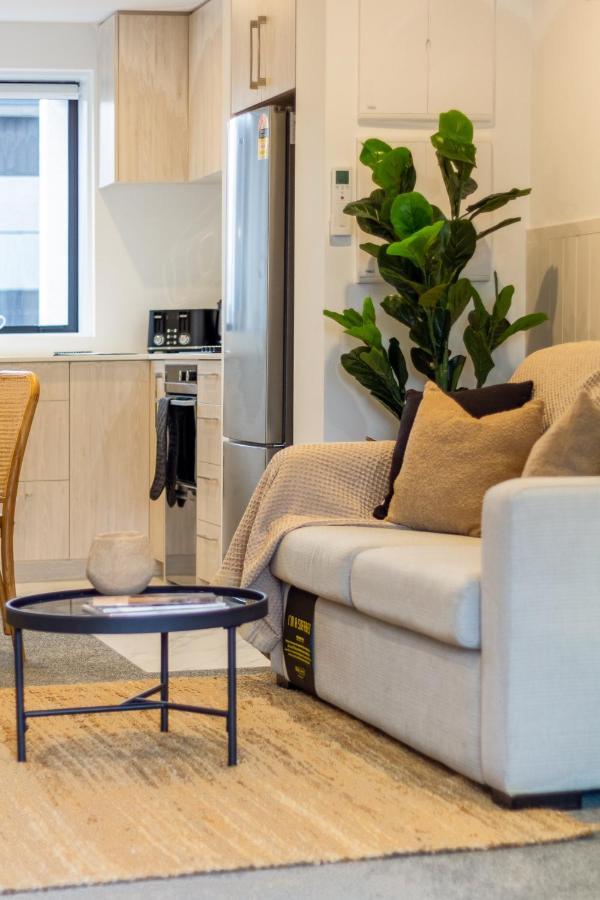 In The Heart Of It All: 2 Bed Cbd Townhouse Christchurch Bagian luar foto