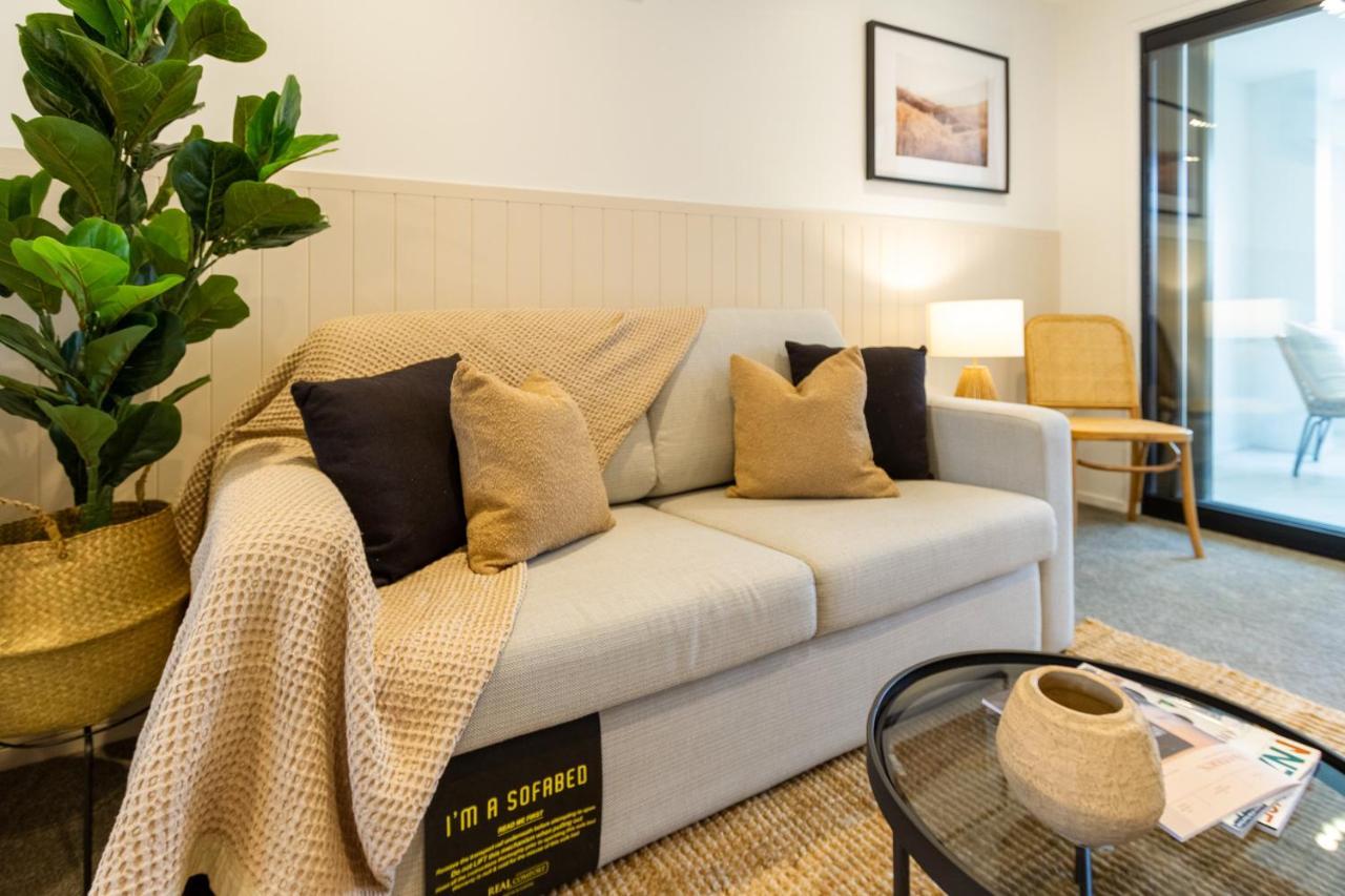 In The Heart Of It All: 2 Bed Cbd Townhouse Christchurch Bagian luar foto