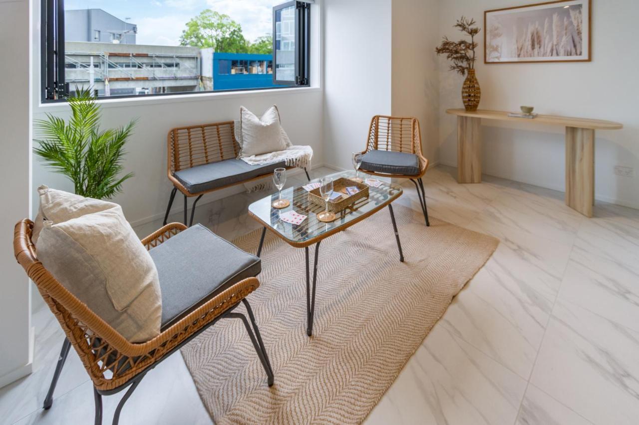 In The Heart Of It All: 2 Bed Cbd Townhouse Christchurch Bagian luar foto