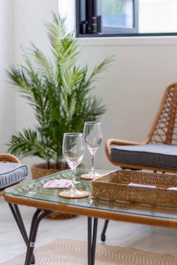 In The Heart Of It All: 2 Bed Cbd Townhouse Christchurch Bagian luar foto