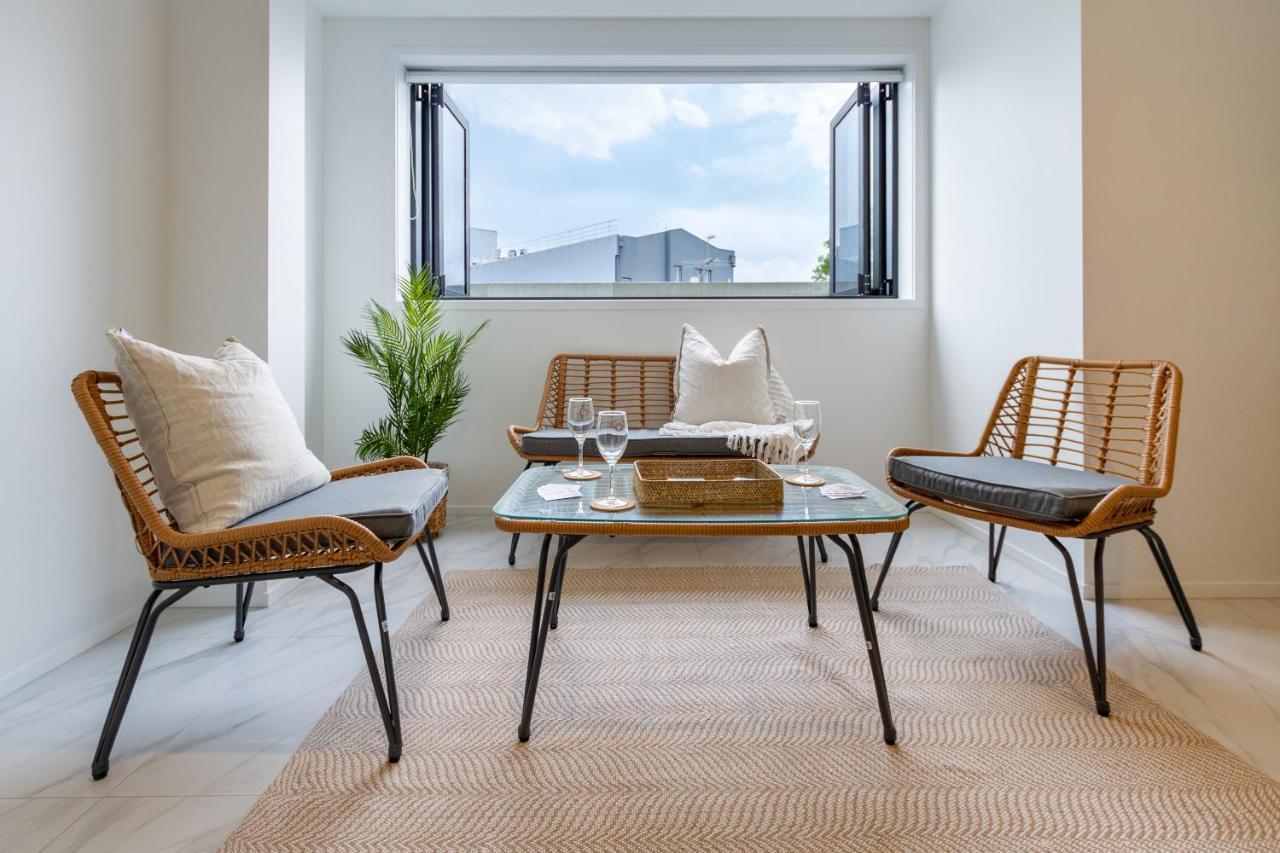 In The Heart Of It All: 2 Bed Cbd Townhouse Christchurch Bagian luar foto