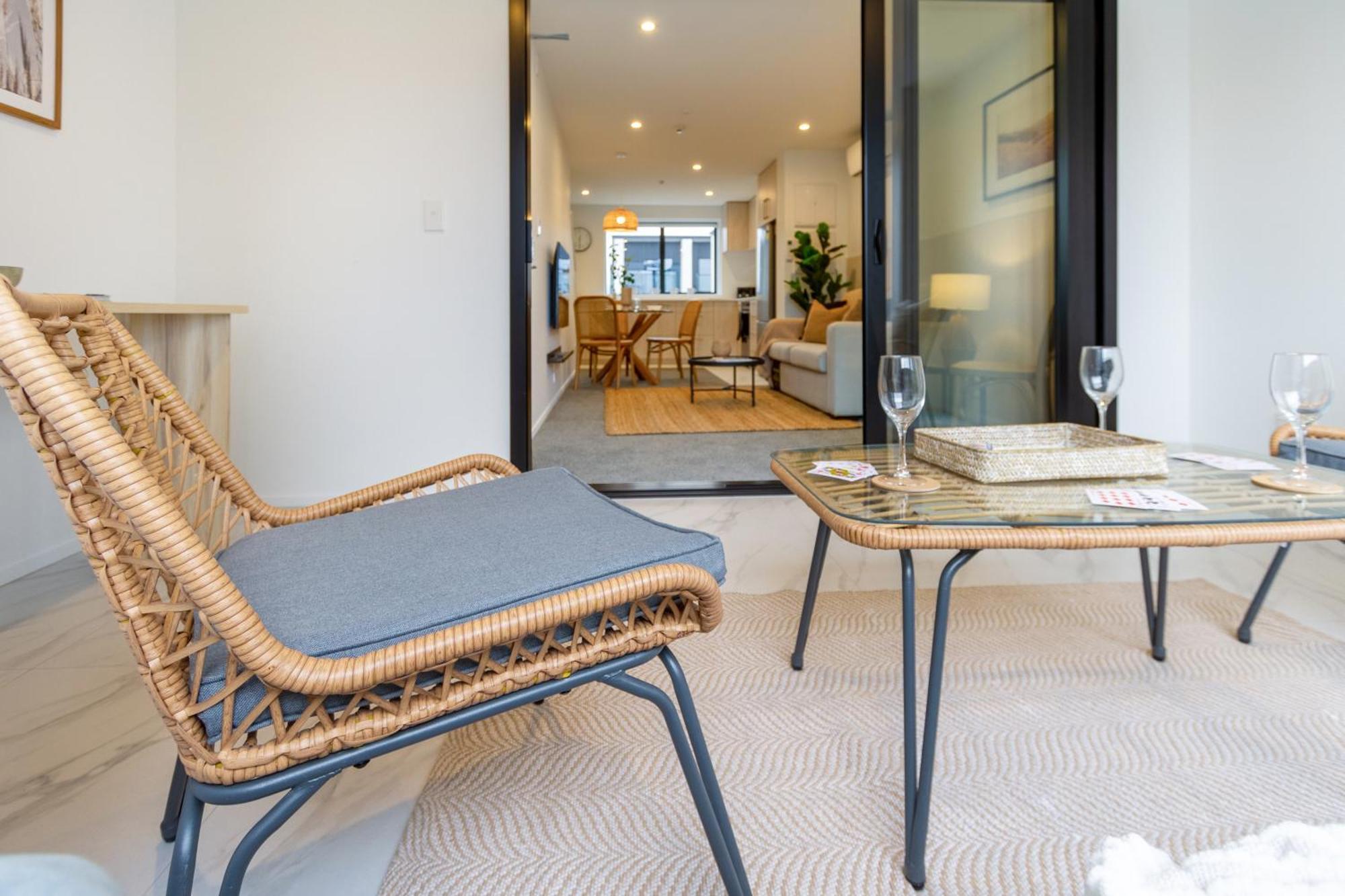 In The Heart Of It All: 2 Bed Cbd Townhouse Christchurch Bagian luar foto